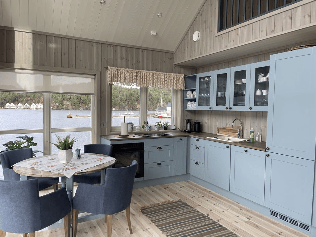 Picture of the cabin